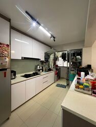 Hougang Street 32 (Hougang), Multi Generation #593627311